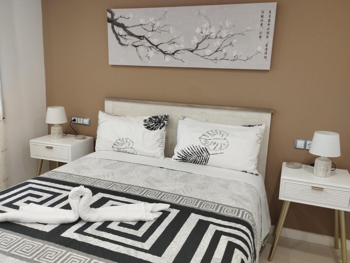 Atico Frente Al Mar Con Parking Para 5 Personas Calafell Exterior photo
