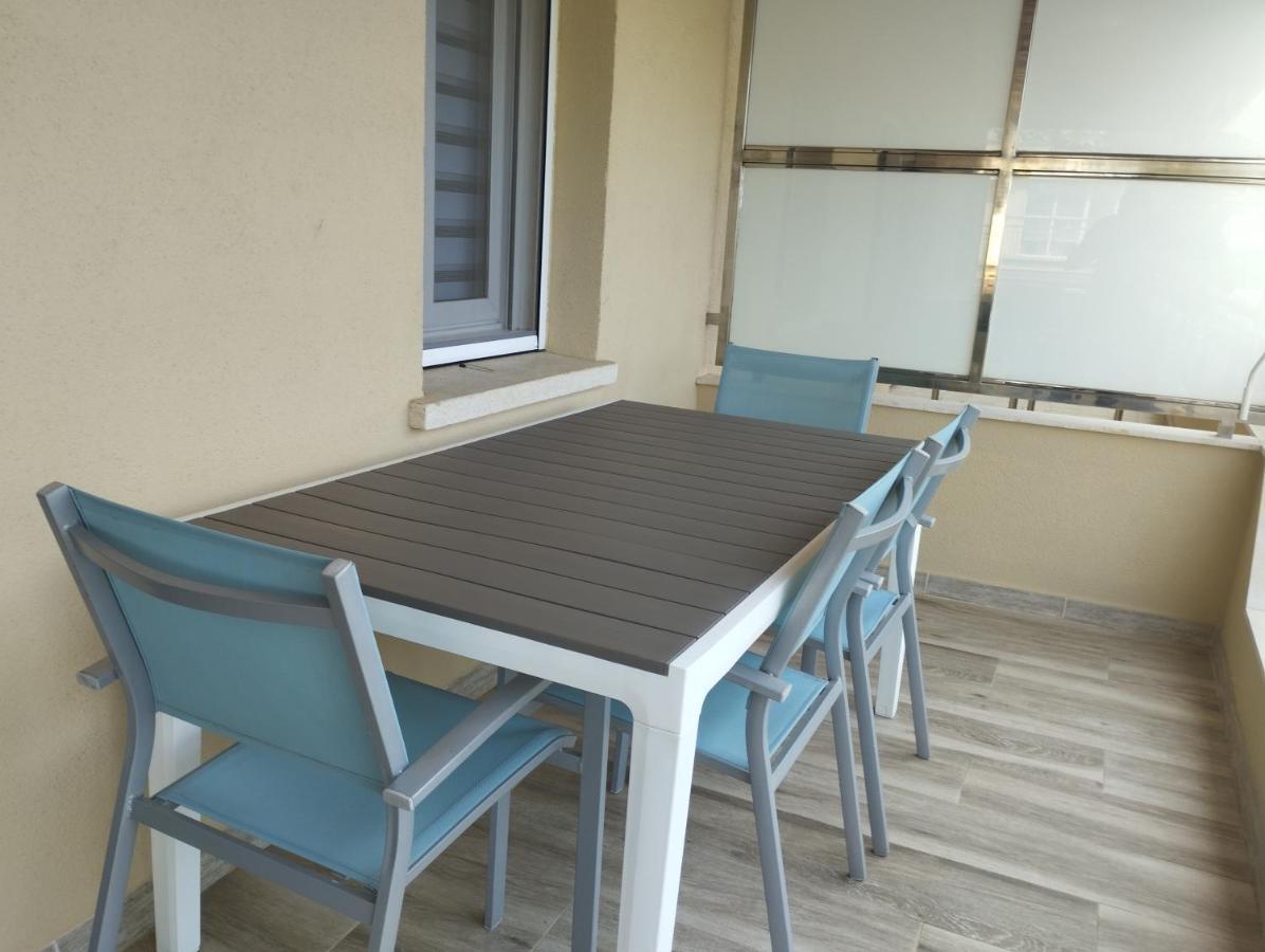Atico Frente Al Mar Con Parking Para 5 Personas Calafell Exterior photo
